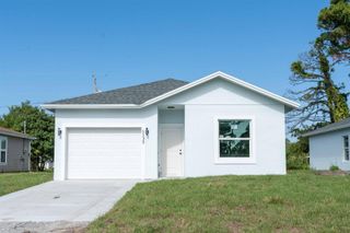 1125 11th Court SW, Vero Beach, FL 32962