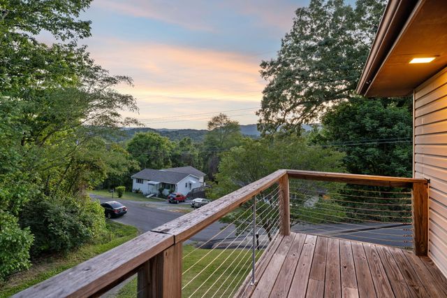 3816 Pickering Avenue, Chattanooga, TN 37415