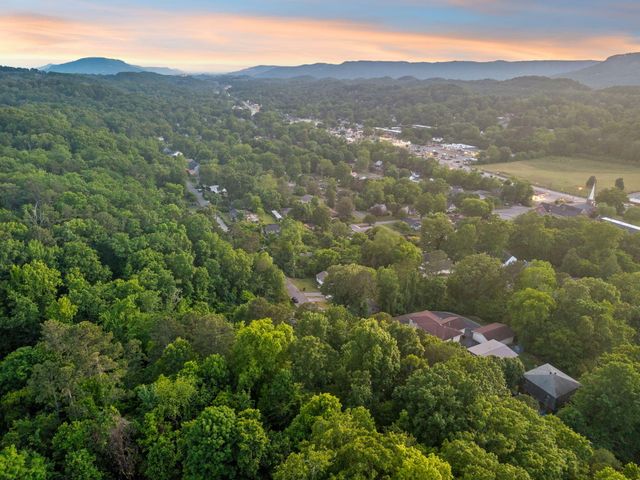 3816 Pickering Avenue, Chattanooga, TN 37415
