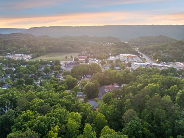 3816 Pickering Avenue, Chattanooga, TN 37415