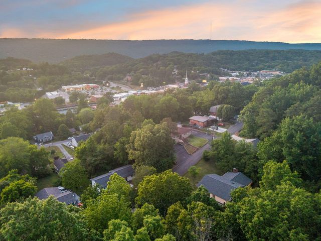 3816 Pickering Avenue, Chattanooga, TN 37415