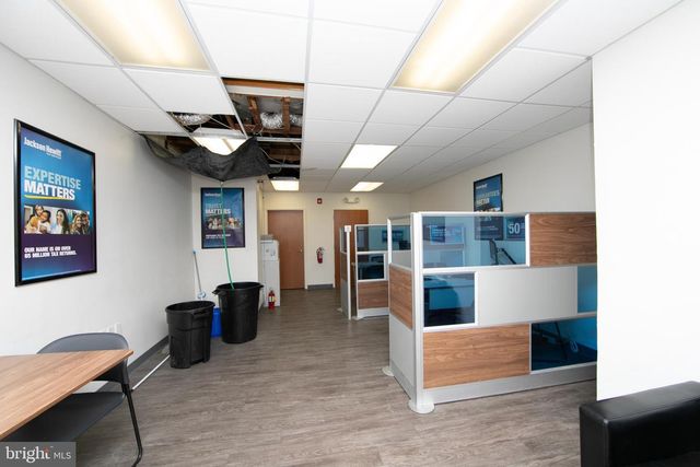 2707 WESTFIELD AVE, Camden, NJ 08105