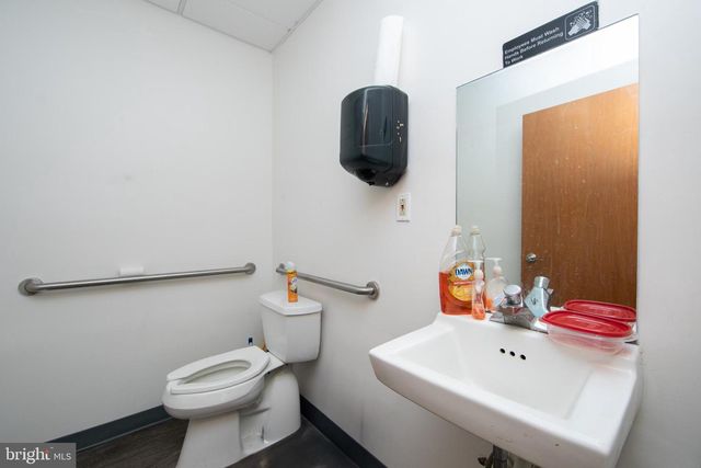 2707 WESTFIELD AVE, Camden, NJ 08105