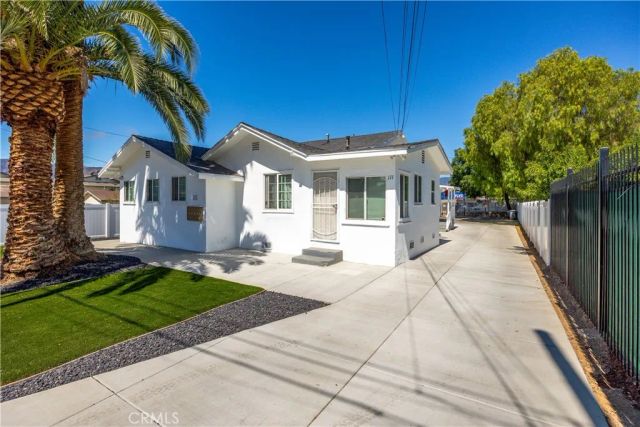 111 S South Lindsay Street, Lake Elsinore, CA 92530