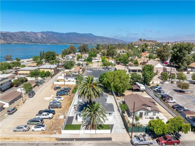 111 S South Lindsay Street, Lake Elsinore, CA 92530