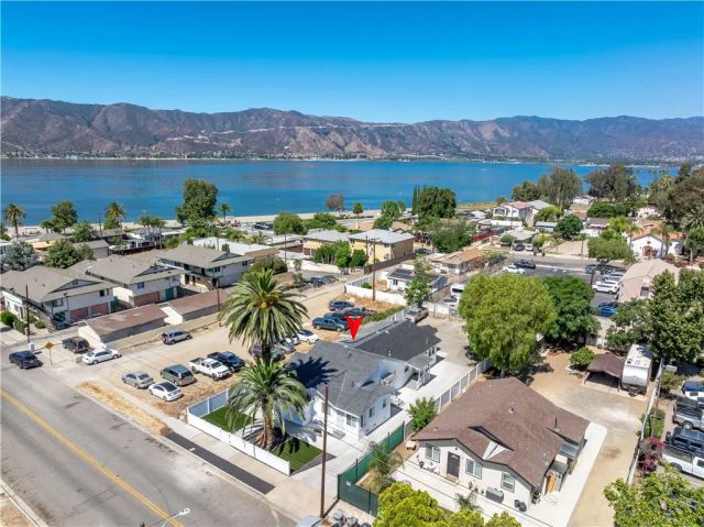 111 S South Lindsay Street, Lake Elsinore, CA 92530
