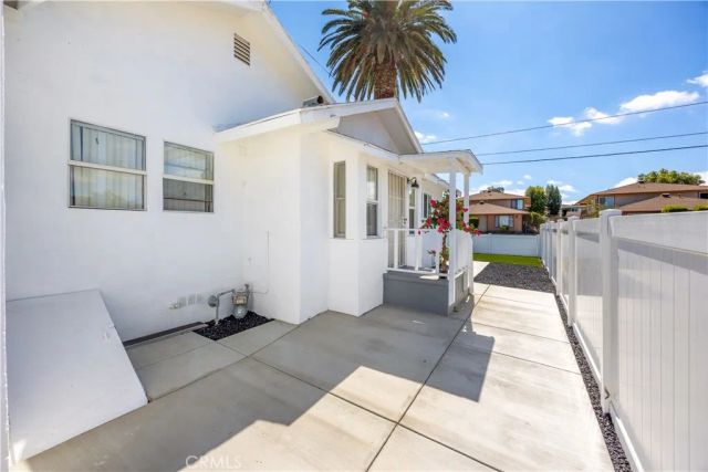 111 S South Lindsay Street, Lake Elsinore, CA 92530