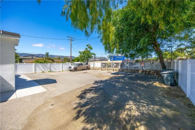 111 S South Lindsay Street, Lake Elsinore, CA 92530