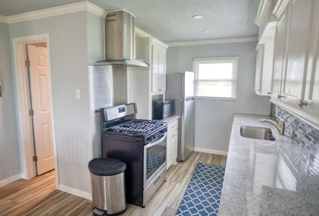 5131 County Road 868e, Brazoria, TX 77422