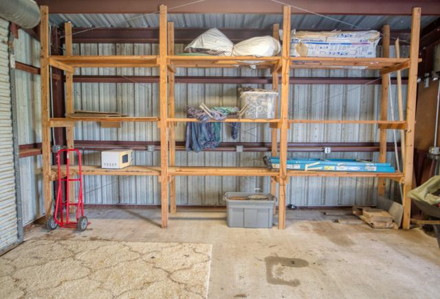 5131 County Road 868e, Brazoria, TX 77422