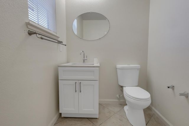 2244 Jane Ellen Dr, Stockton, CA 95212