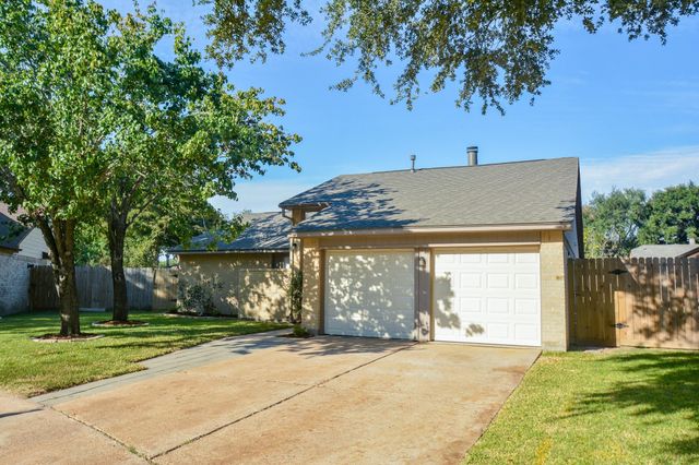 6111 Ryegate Drive, Houston, TX 77041