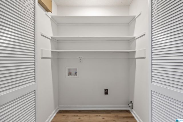 1006 EDWARDIAN WAY SW, Cullman, AL 35055