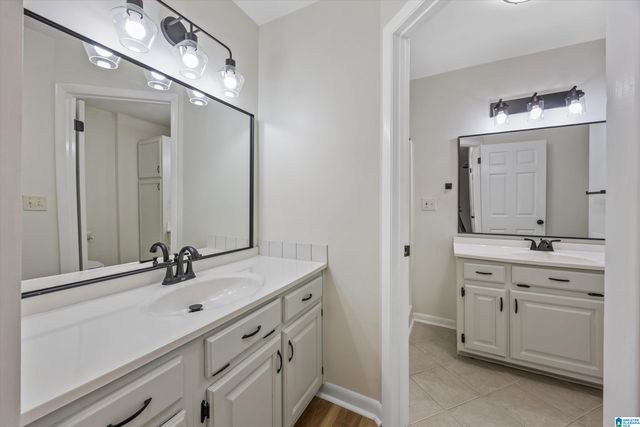 1006 EDWARDIAN WAY SW, Cullman, AL 35055