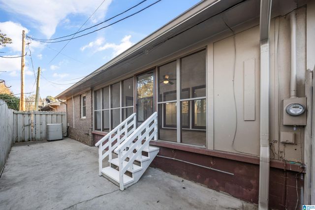 1006 EDWARDIAN WAY SW, Cullman, AL 35055