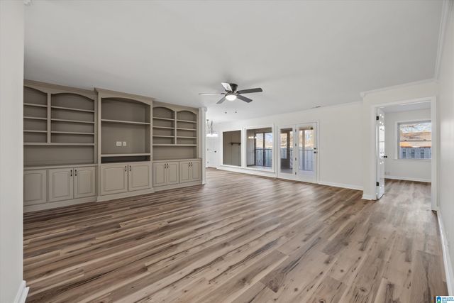 1006 EDWARDIAN WAY SW, Cullman, AL 35055