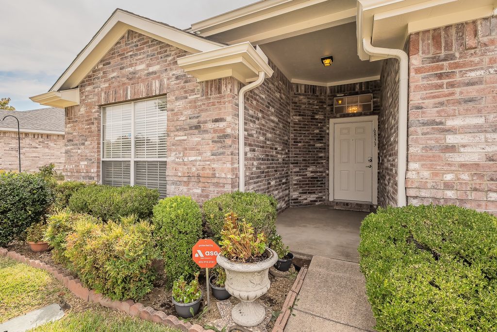 6833 Bluff View Drive, Watauga, TX 76137 — photo 2