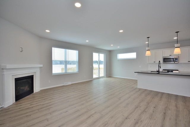 1021 Elderberry ROAD, Oconomowoc, WI 53066