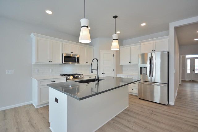 1021 Elderberry ROAD, Oconomowoc, WI 53066