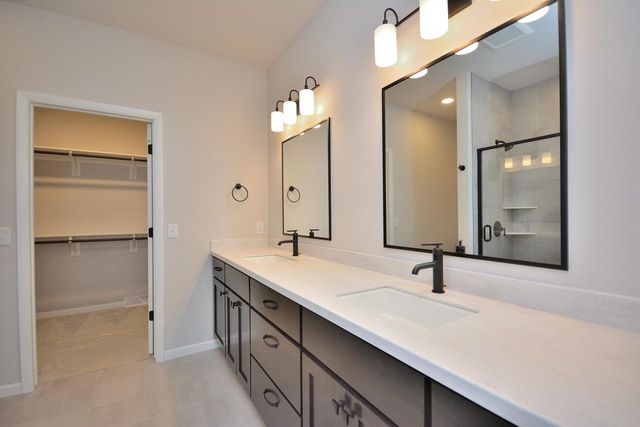 1021 Elderberry ROAD, Oconomowoc, WI 53066