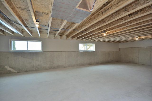 1021 Elderberry ROAD, Oconomowoc, WI 53066