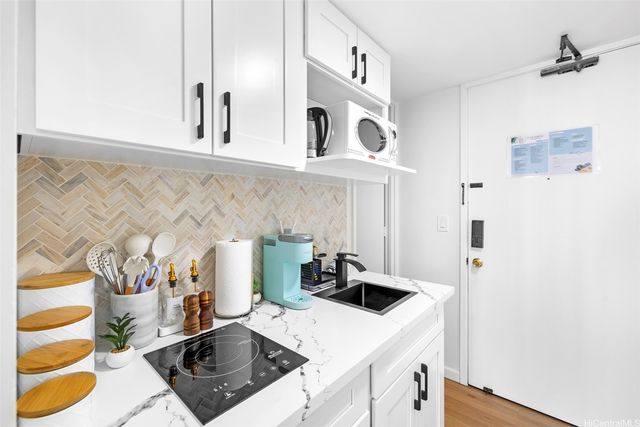 445 Seaside Avenue 2912, Honolulu, HI 96815