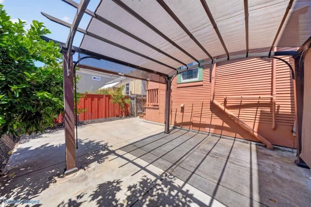 2347 E 17th Street, Oakland, CA 94601