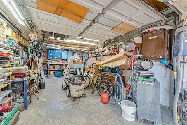 502 N Main St, Chartiers, PA 15342