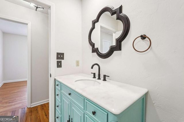 100 Westwood Drive NW, Marietta, GA 30064