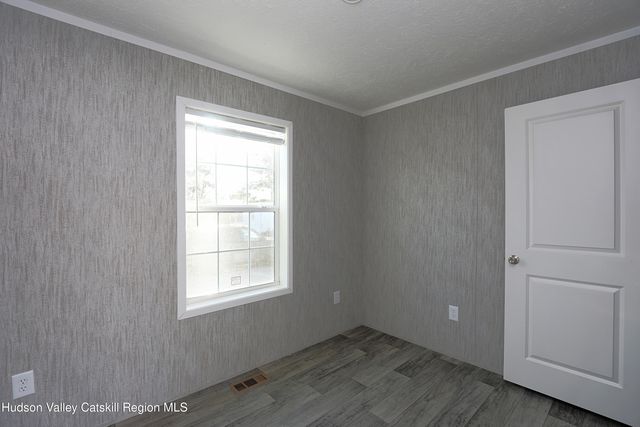 414 Joslen Boulevard 1, Hudson, NY 12534