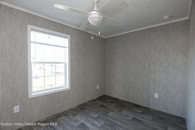 414 Joslen Boulevard 1, Hudson, NY 12534