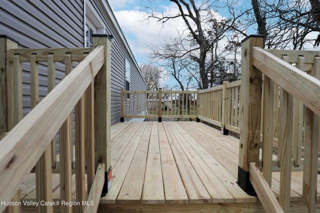 414 Joslen Boulevard 1, Hudson, NY 12534