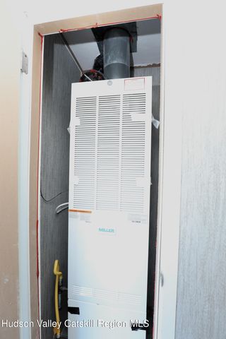 414 Joslen Boulevard 1, Hudson, NY 12534