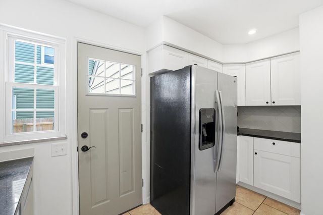539 Colonial Avenue, Worthington, OH 43085