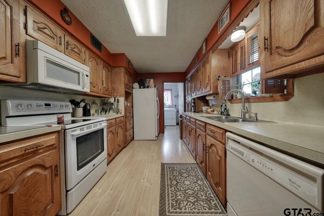 6613 S FM 14, Hawkins, TX 75765