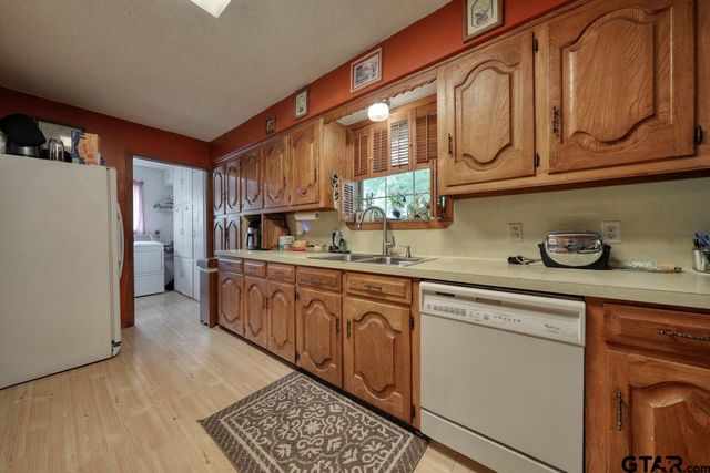 6613 S FM 14, Hawkins, TX 75765