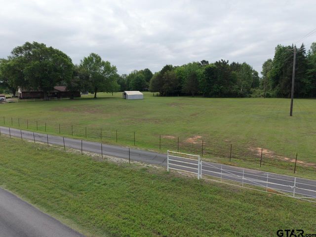 6613 S FM 14, Hawkins, TX 75765