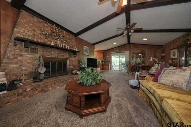 6613 S FM 14, Hawkins, TX 75765