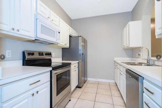 7135 YACHT BASIN AVENUE 236, Orlando, FL 32835