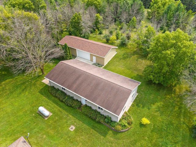 N7488 FRENCH ROAD, Seymour, WI 54165