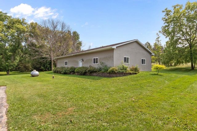 N7488 FRENCH ROAD, Seymour, WI 54165