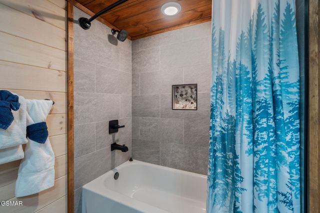 2138 Kerr Road, Sevierville, TN 37876