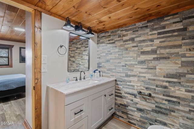 2138 Kerr Road, Sevierville, TN 37876