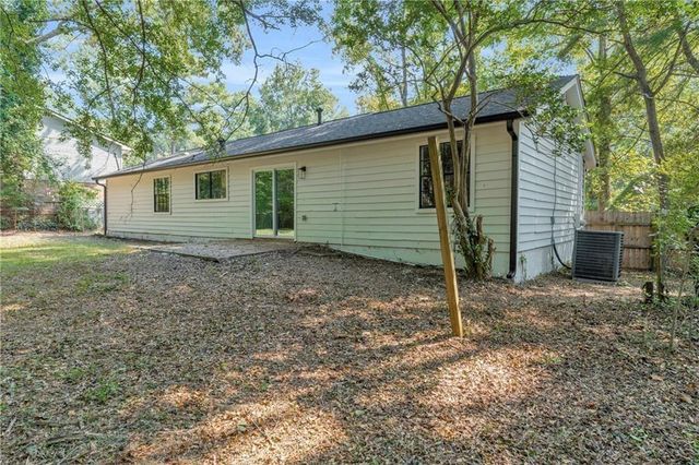 8949 Raven Drive, Jonesboro, GA 30238