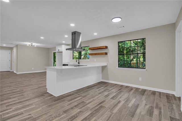 8949 Raven Drive, Jonesboro, GA 30238