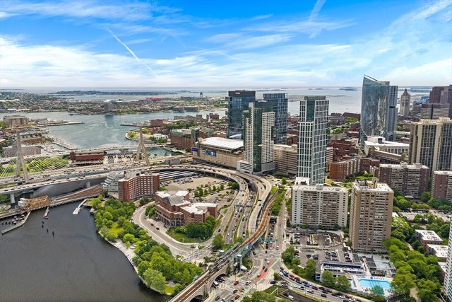 8 Whittier Pl 14F, Boston, MA 02114