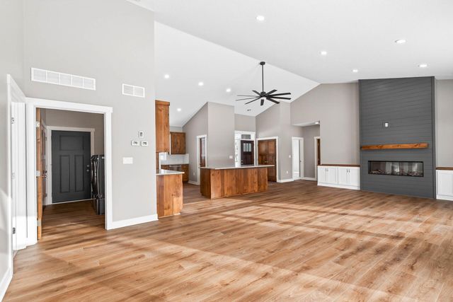 18986 Jackson Street NE, East Bethel, MN 55011