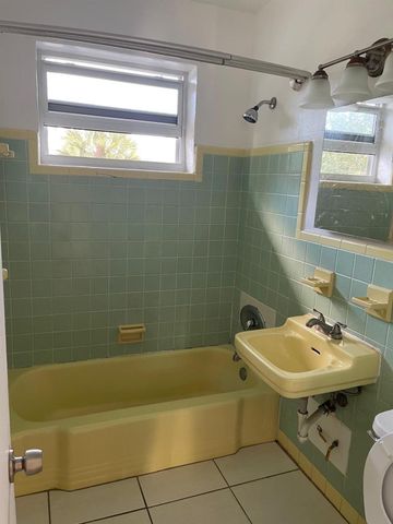 6944 Byron Avenue 16, Miami Beach, FL 33141