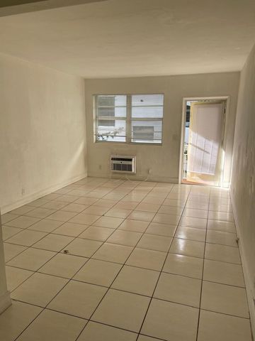 6944 Byron Avenue 16, Miami Beach, FL 33141