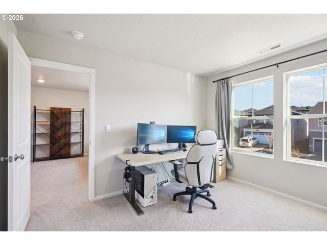 3737 Sw REDFERN Ave, Gresham, OR 97080